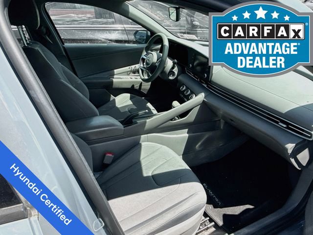 Used 2021 Hyundai Elantra SE FWD image 1