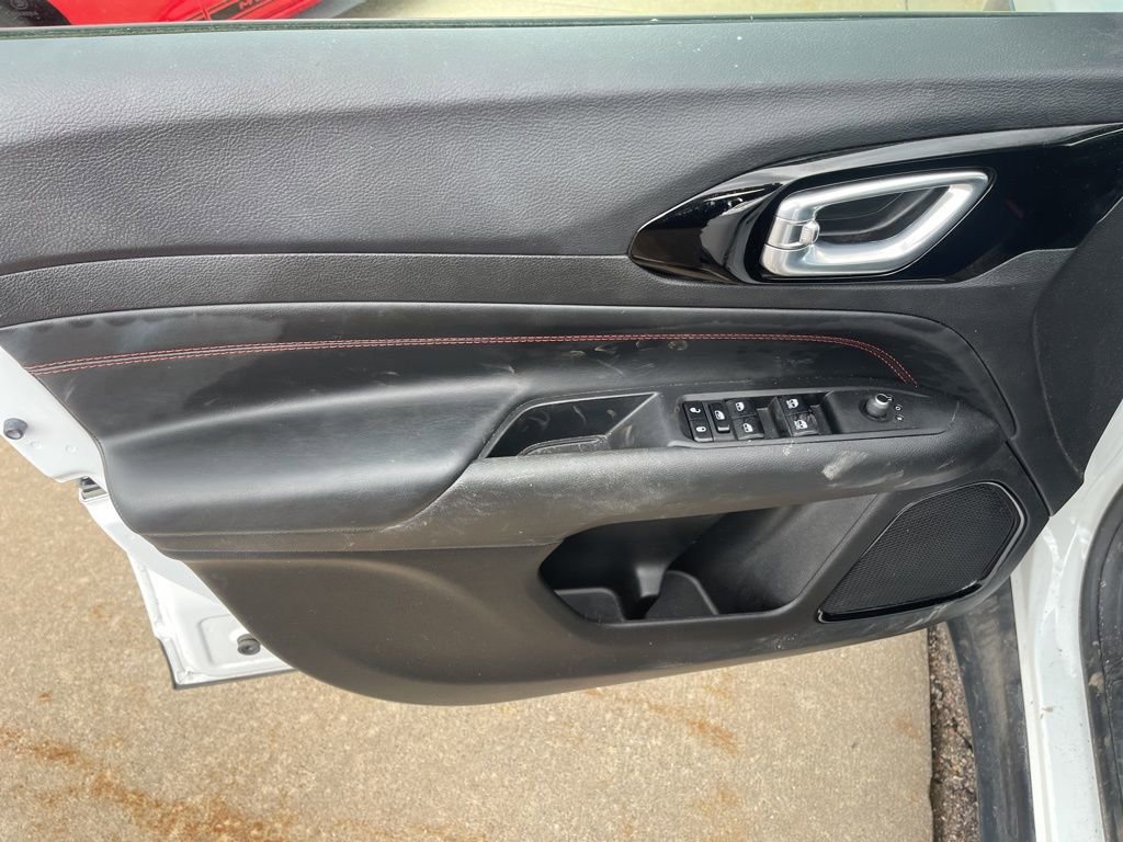 Used 2023 Jeep Compass Trailhawk w/ Trailhawk Convenience Group image 23