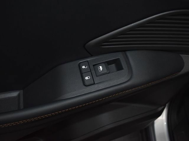 New 2026 Jeep Cherokee Limited image 32
