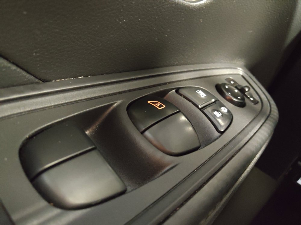 Used 2025 Nissan Versa S w/ S Plus Package image 27