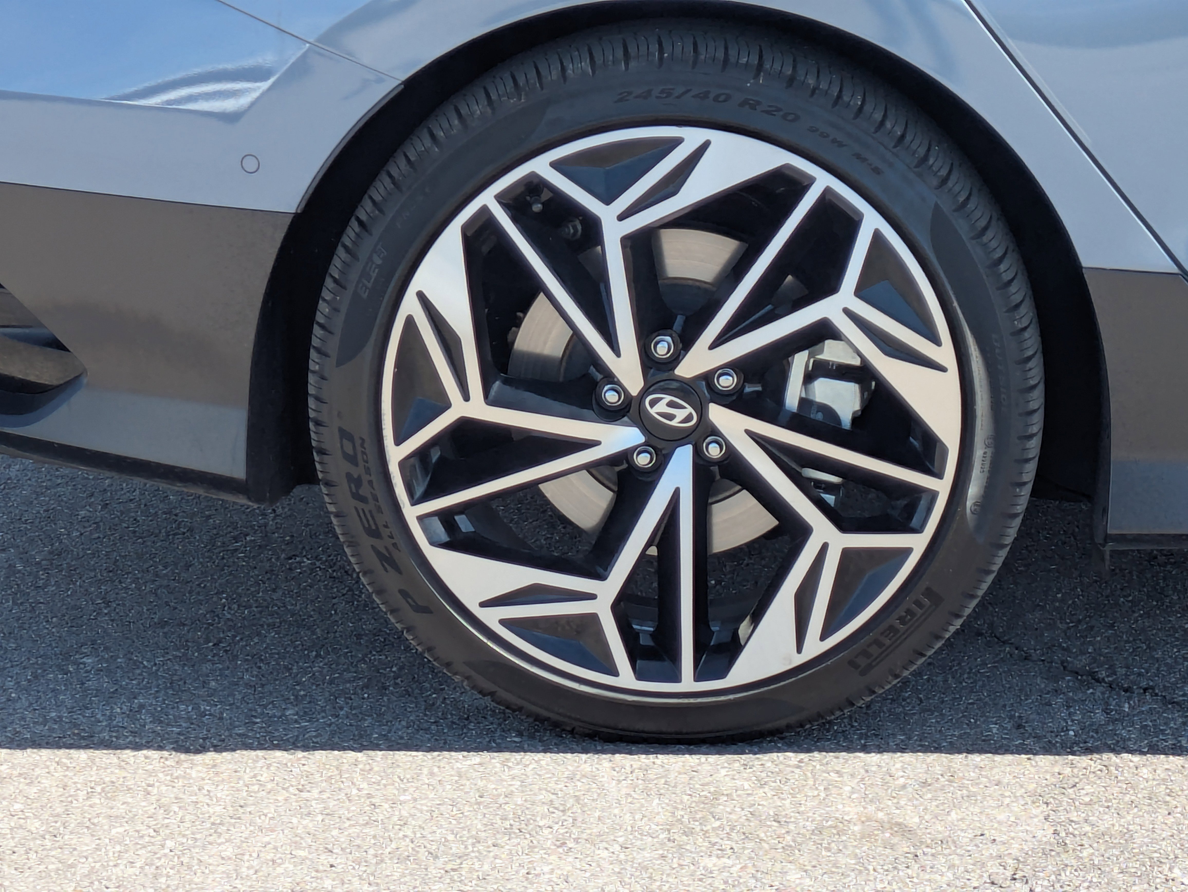 Used 2024 Hyundai Ioniq 6 Limited image 9