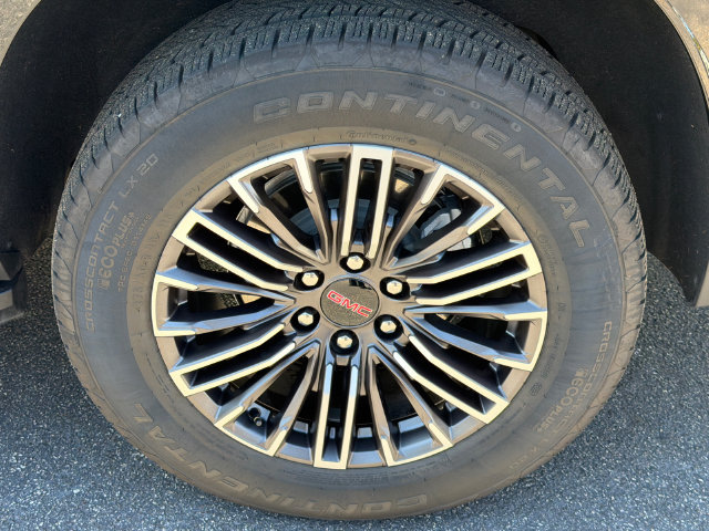 Used 2026 GMC Yukon Elevation RWD image 20