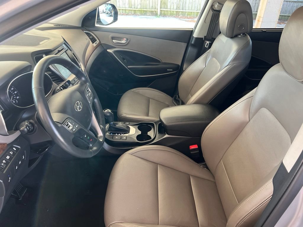 Used 2018 Hyundai Santa Fe AWD image 4
