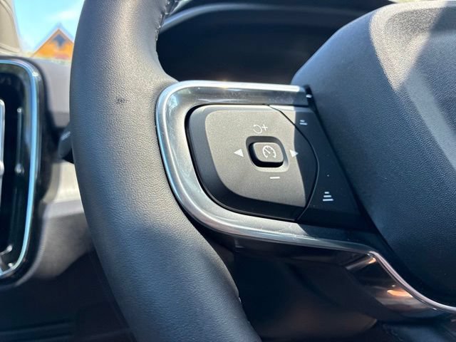 New 2026 Volvo XC40 B5 Plus w/ Protection Package Premier AWD/4WD image 28