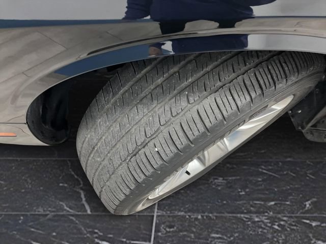 Used 2021 Dodge Challenger SXT image 32