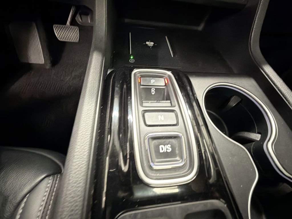 Used 2023 Honda Pilot Touring image 16