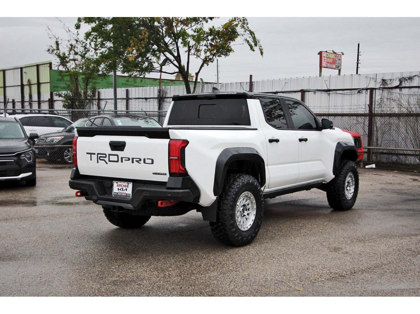 Used 2024 Toyota Tacoma TRD Pro AWD/4WD image 5