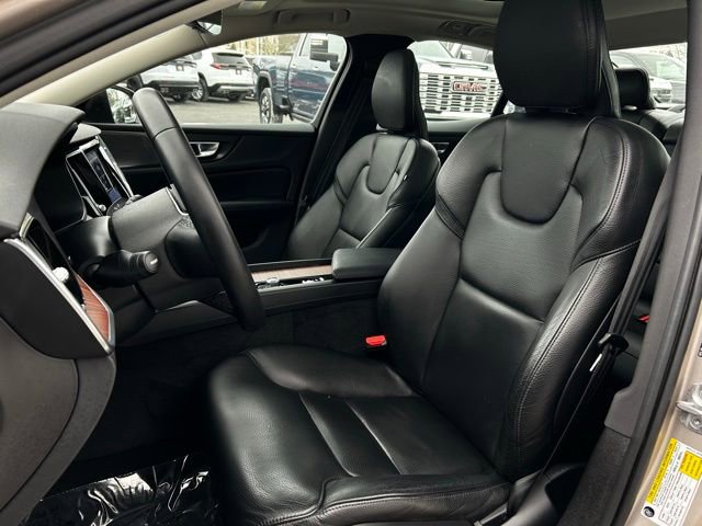 Used 2023 Volvo S60 B5 Plus w/ Climate Package image 13