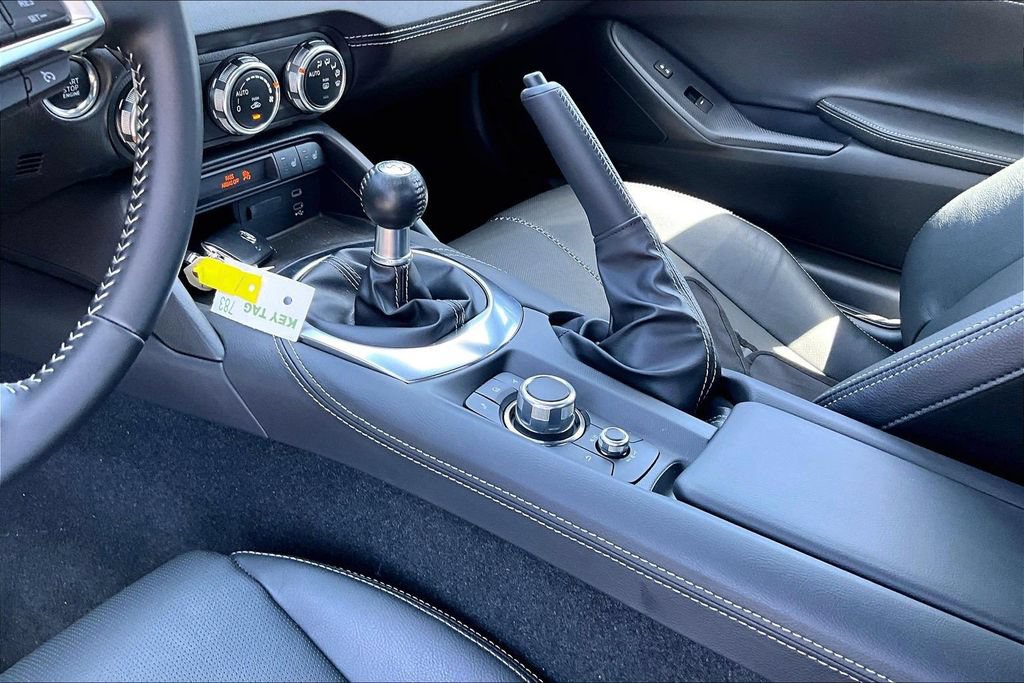 Certified 2025 MAZDA MX-5 Miata Grand Touring RWD image 10