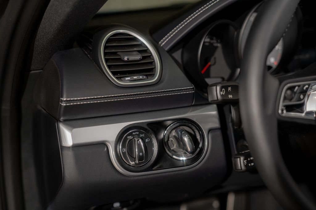 Used 2025 Porsche 718 Cayman S RWD image 22