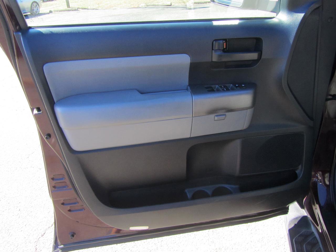 Used 2012 Toyota Sequoia SR5 image 17