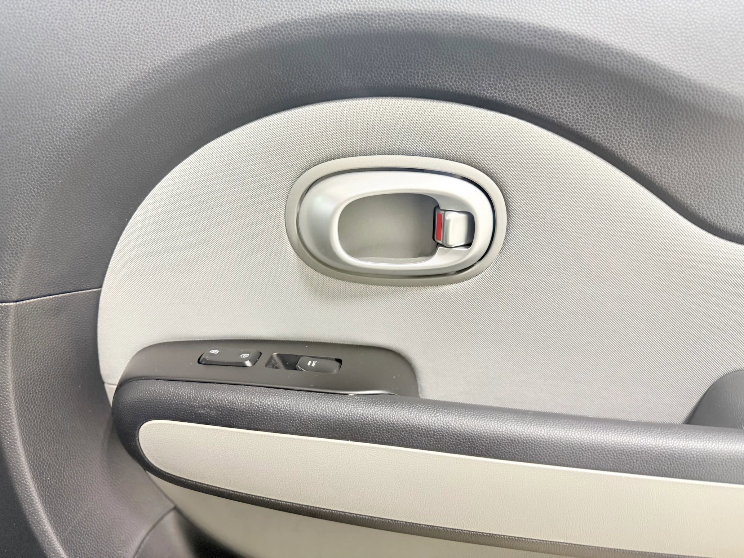 Used 2014 Kia Soul EV image 18