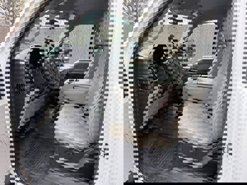 Used 2018 Ford F450 XL image 20