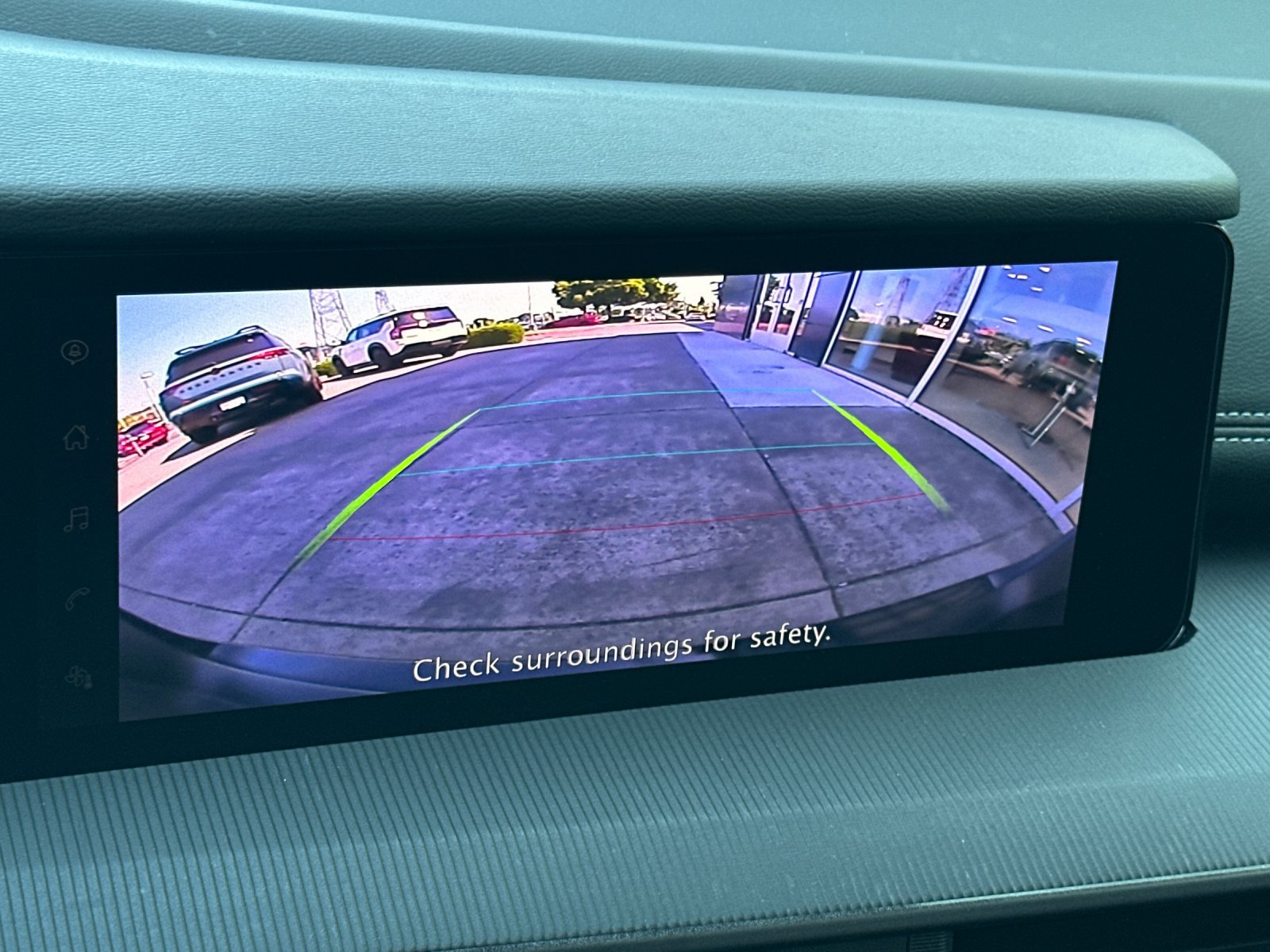 Certified 2025 Nissan Murano SV AWD/4WD image 19