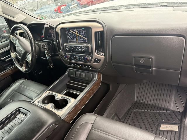 Used 2019 GMC Sierra 2500 Denali w/ Duramax Plus Package AWD/4WD image 17