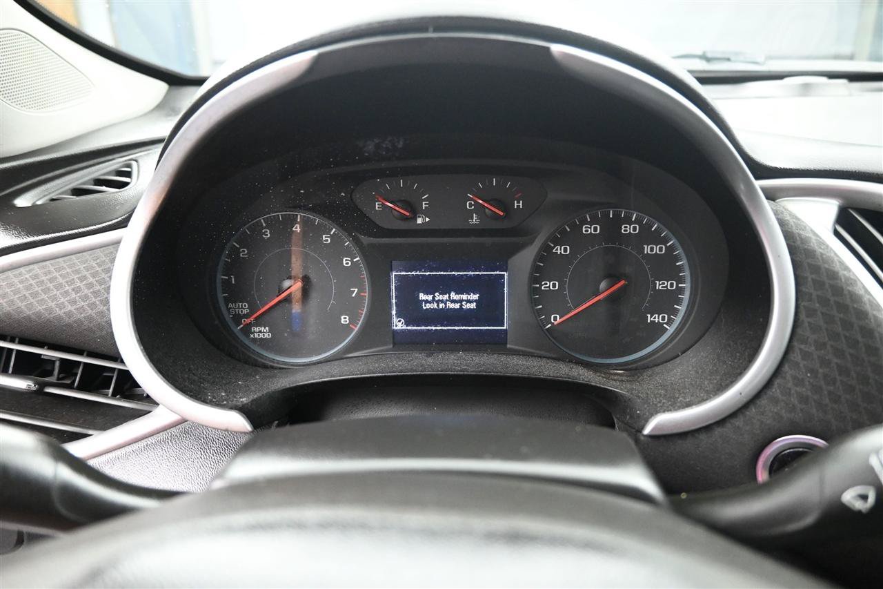 Used 2020 Chevrolet Malibu LS FWD image 13