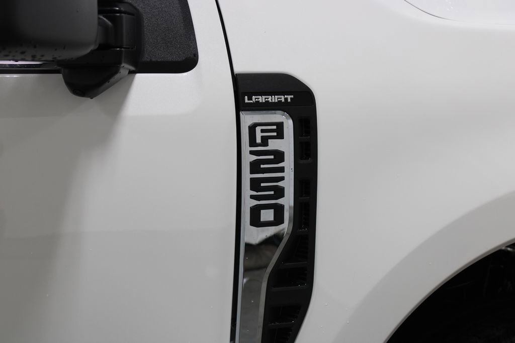 New 2025 Ford F250 Lariat w/ Lariat Ultimate Package image 11