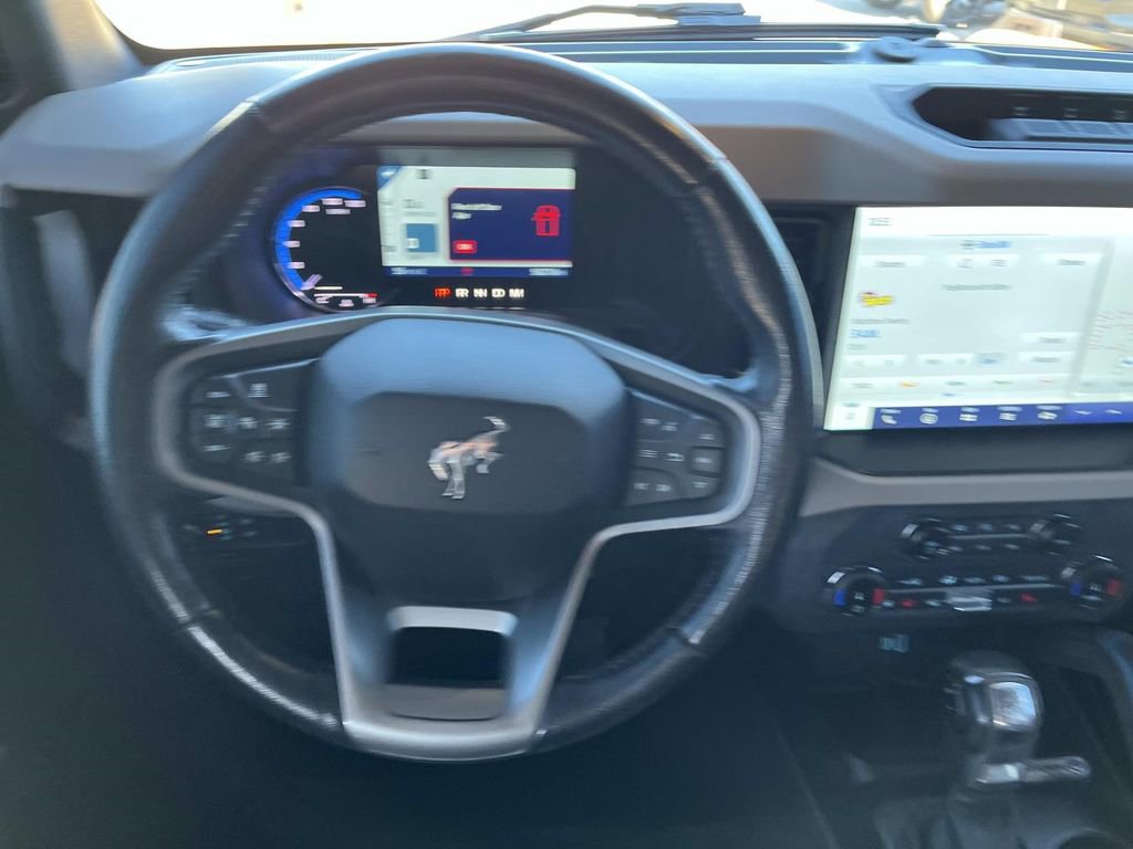 Used 2022 Ford Bronco Wildtrak image 12