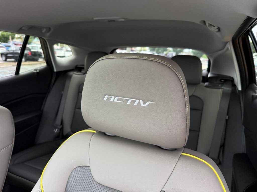 New 2026 Chevrolet Trax ACTIV w/ Sunroof Package FWD image 13