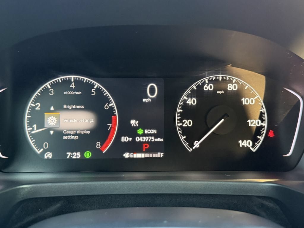 Used 2025 Honda Pilot Sport image 30