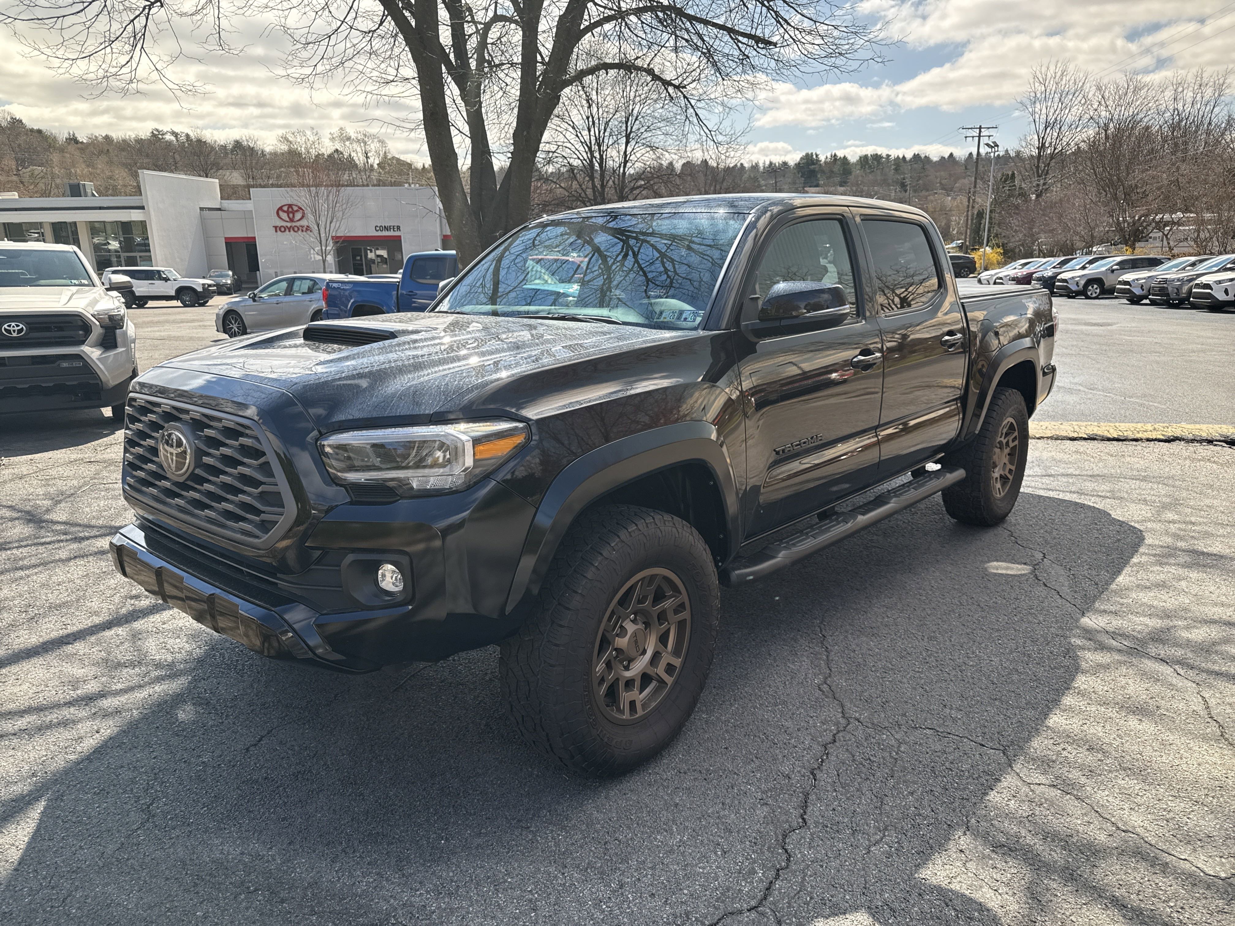 Used 2023 Toyota Tacoma TRD Sport image 1