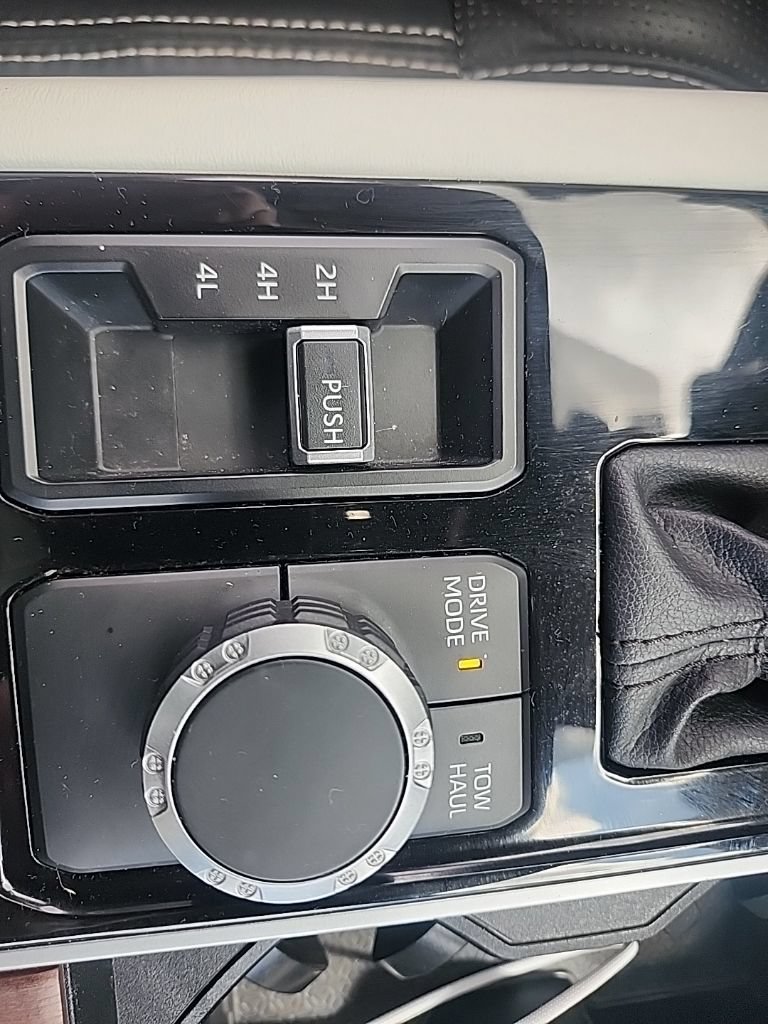 Used 2024 Toyota Sequoia Capstone AWD/4WD image 5