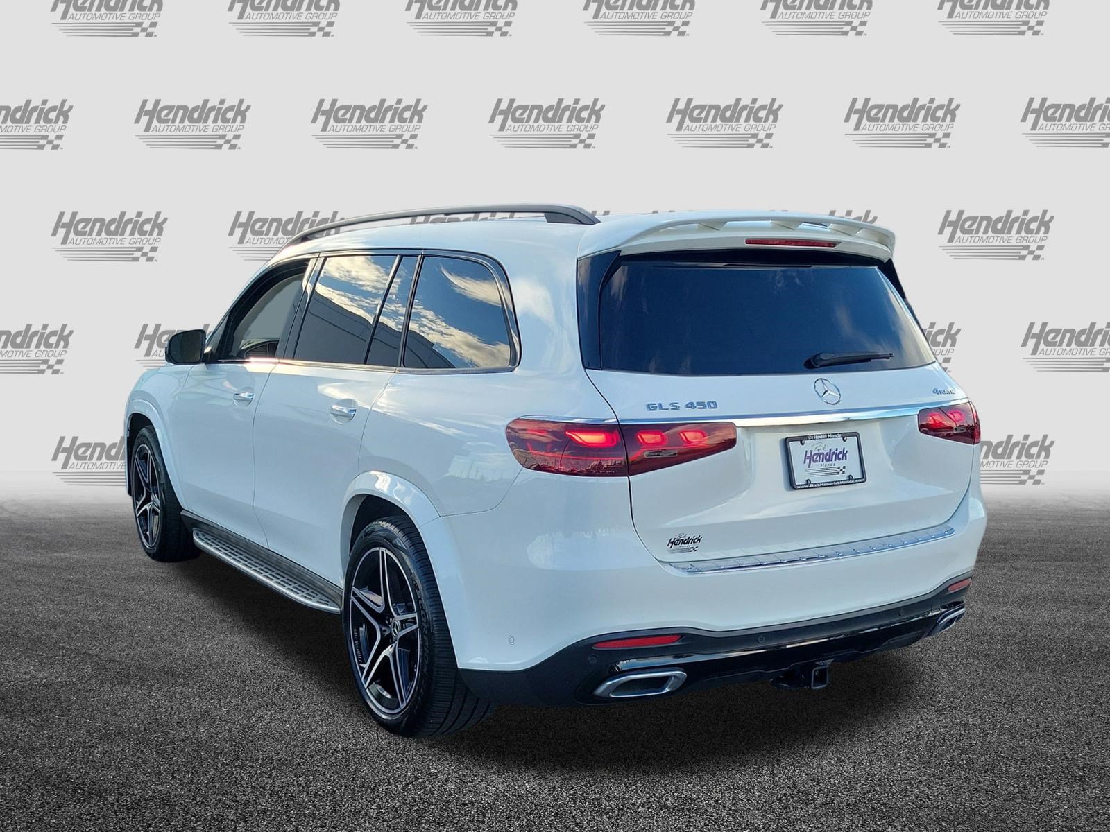 Used 2024 Mercedes-Benz GLS 450 4MATIC image 5