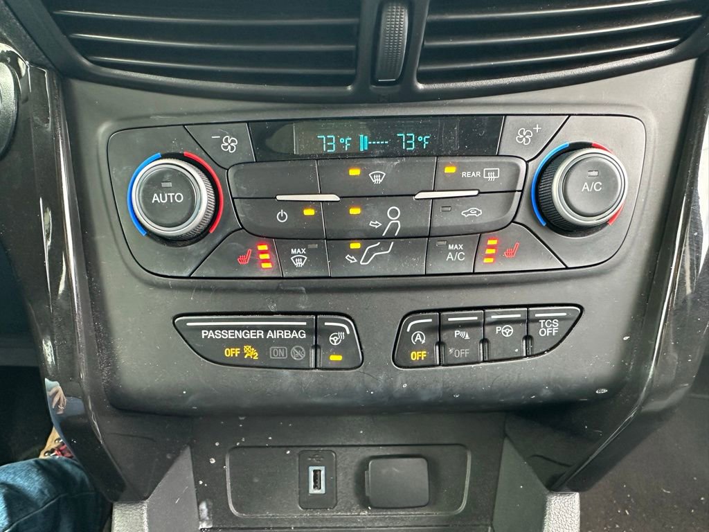 Used 2019 Ford Escape Titanium w/ U9j03 - Titanium Tow Package image 20