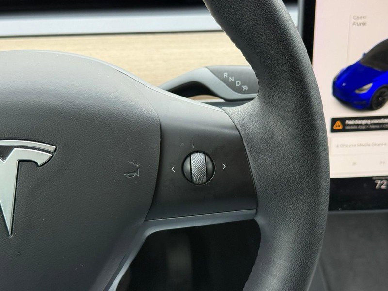 Used 2021 Tesla Model Y Long Range image 18