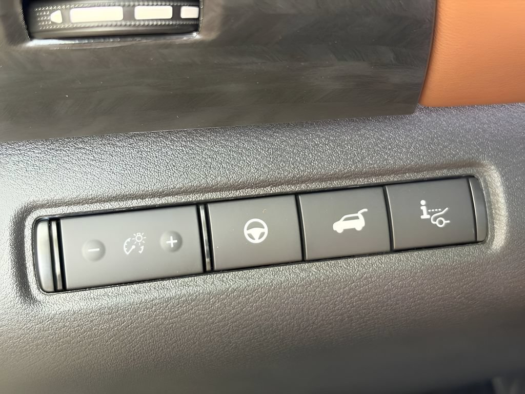 New 2026 Nissan Pathfinder Platinum AWD/4WD image 23