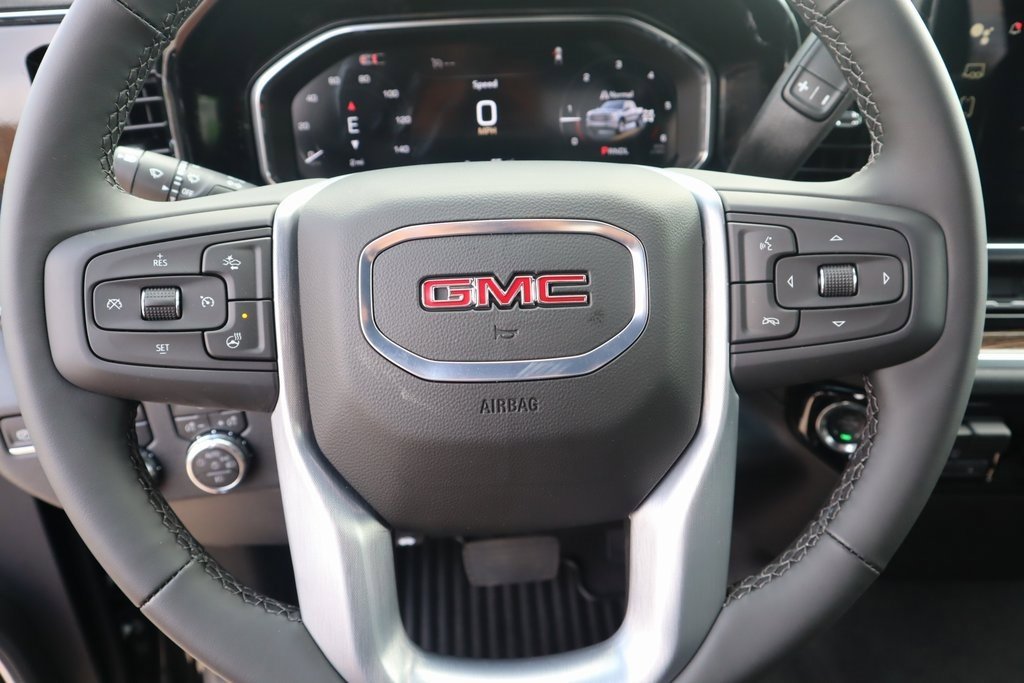 New 2026 GMC Sierra 1500 Elevation image 3