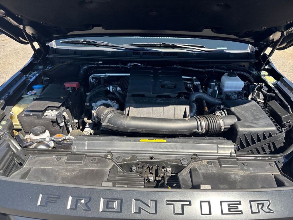 Used 2024 Nissan Frontier PRO-4X w/ Technology Package AWD/4WD image 12