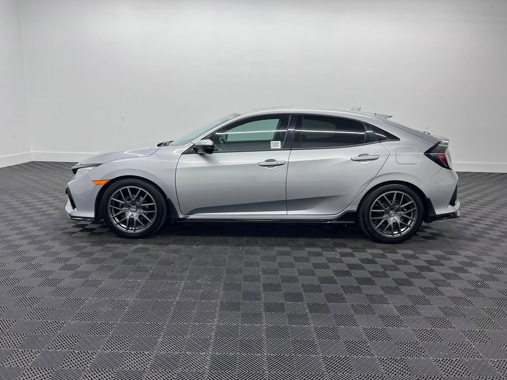 Used 2019 Honda Civic Sport Touring image 2