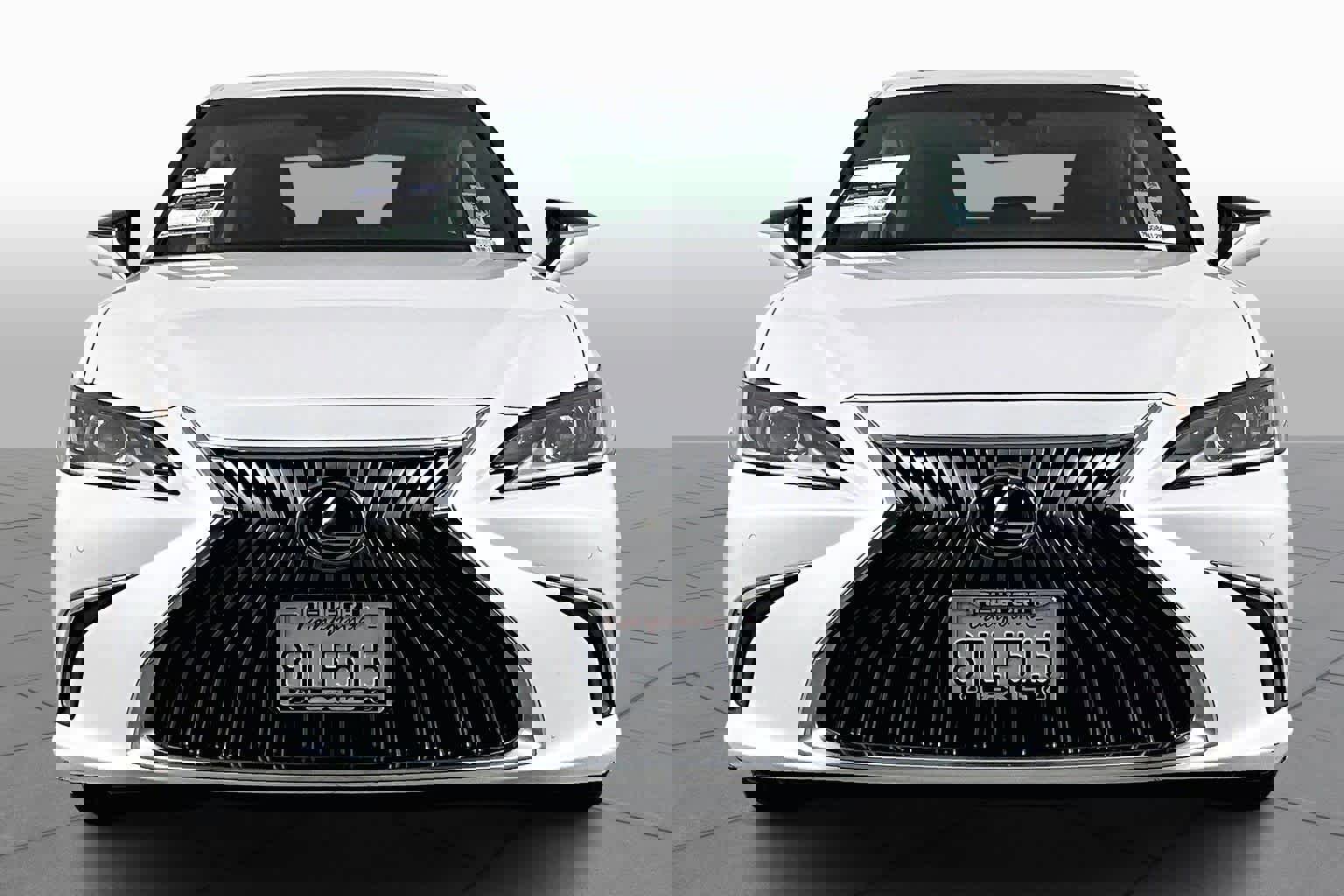 Used 2021 Lexus ES 350 w/ Premium Package image 2