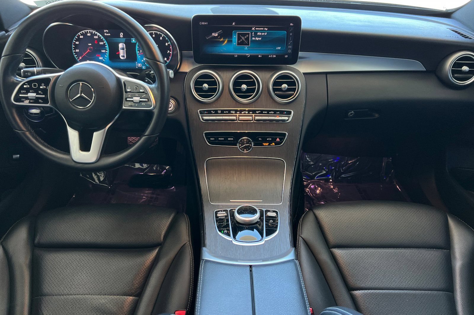 Used 2019 Mercedes-Benz C 300 Sedan w/ Premium Package image 3