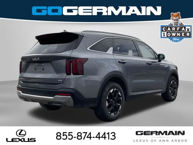 Used 2024 Kia Sorento S image 8
