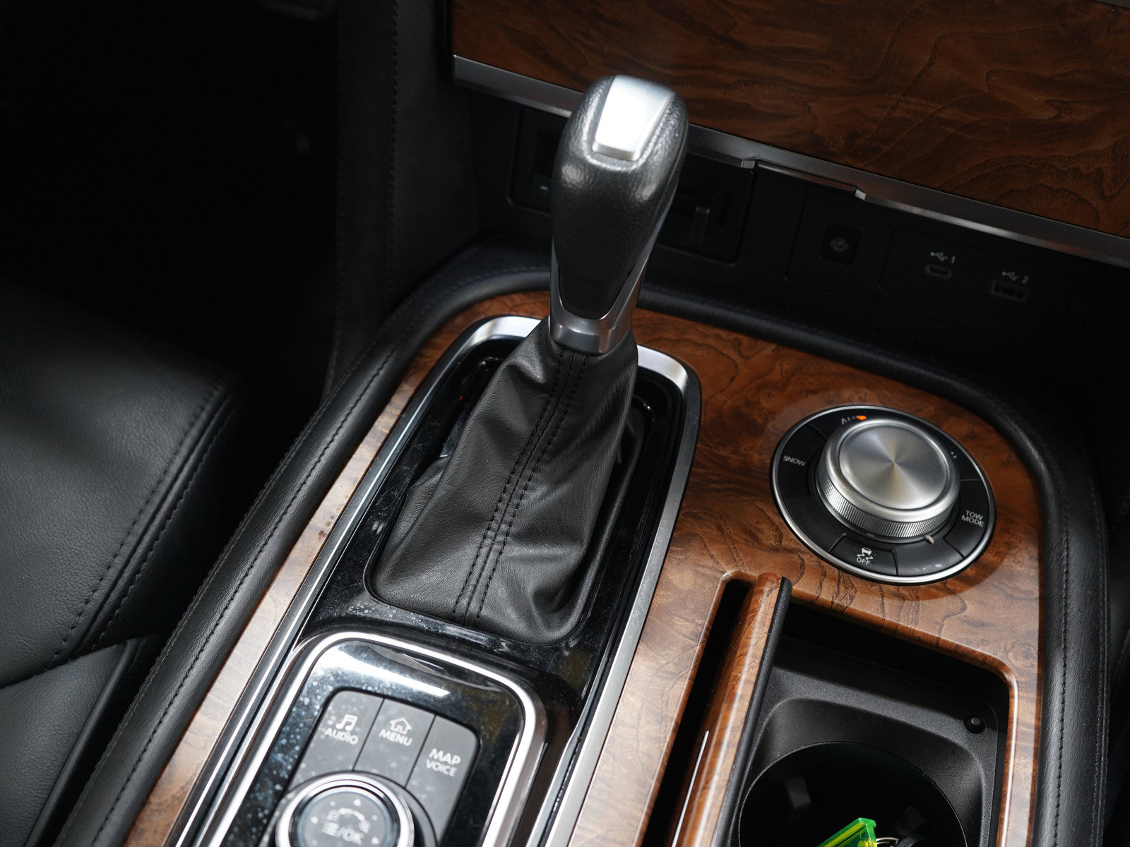 Used 2024 Nissan Armada SL image 20