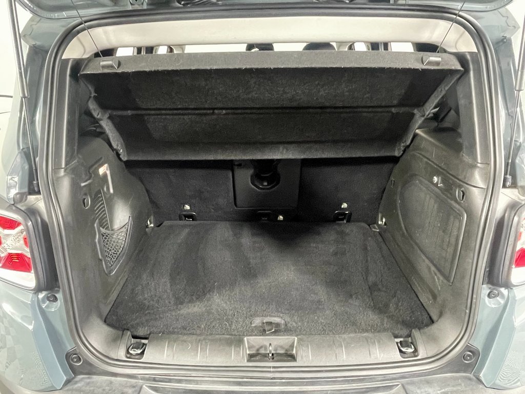 Used 2018 Jeep Renegade Limited w/ UConnect 8.4 Nav Group image 7