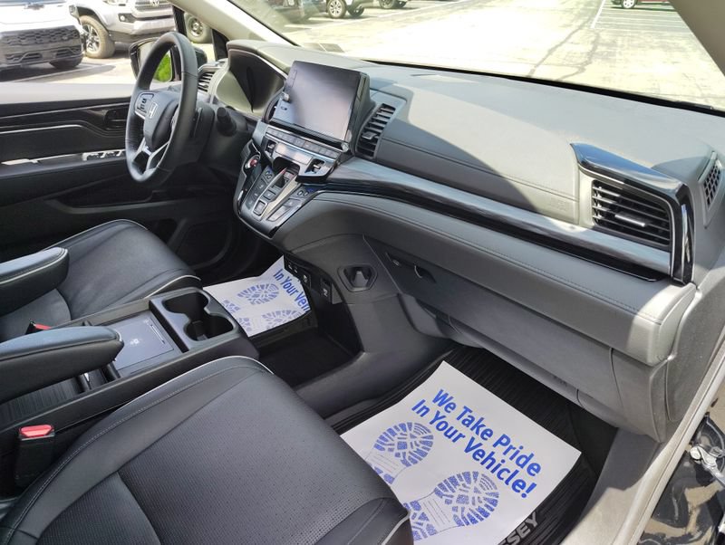Used 2025 Honda Odyssey Elite image 28