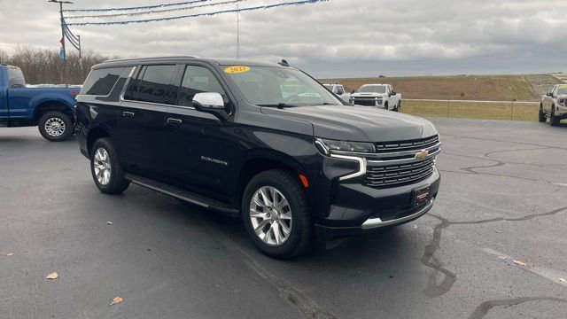 Used 2023 Chevrolet Suburban Premier image 9