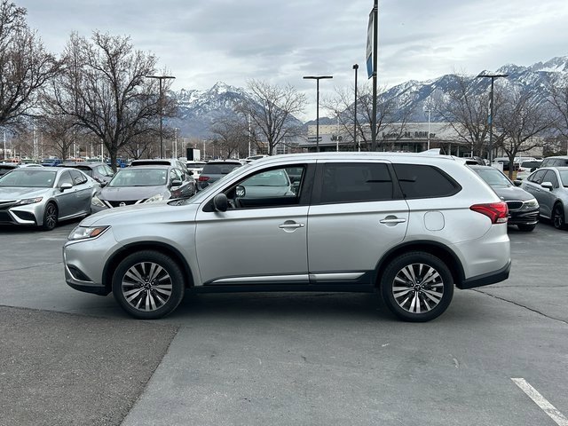 Used 2019 Mitsubishi Outlander SE image 6