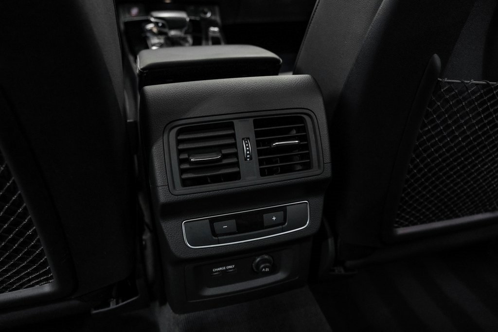 Used 2022 Audi SQ5 Premium Plus w/ Premium Plus Package image 33