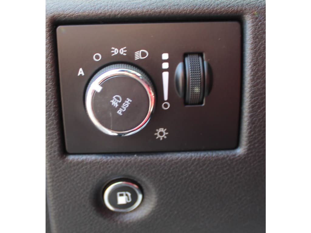 Used 2019 Jeep Grand Cherokee Trailhawk AWD/4WD image 15