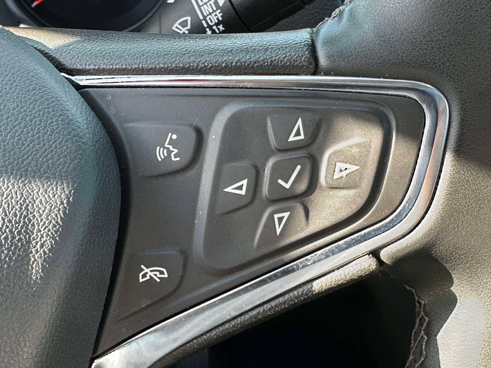 Certified 2024 Chevrolet Equinox LT image 19