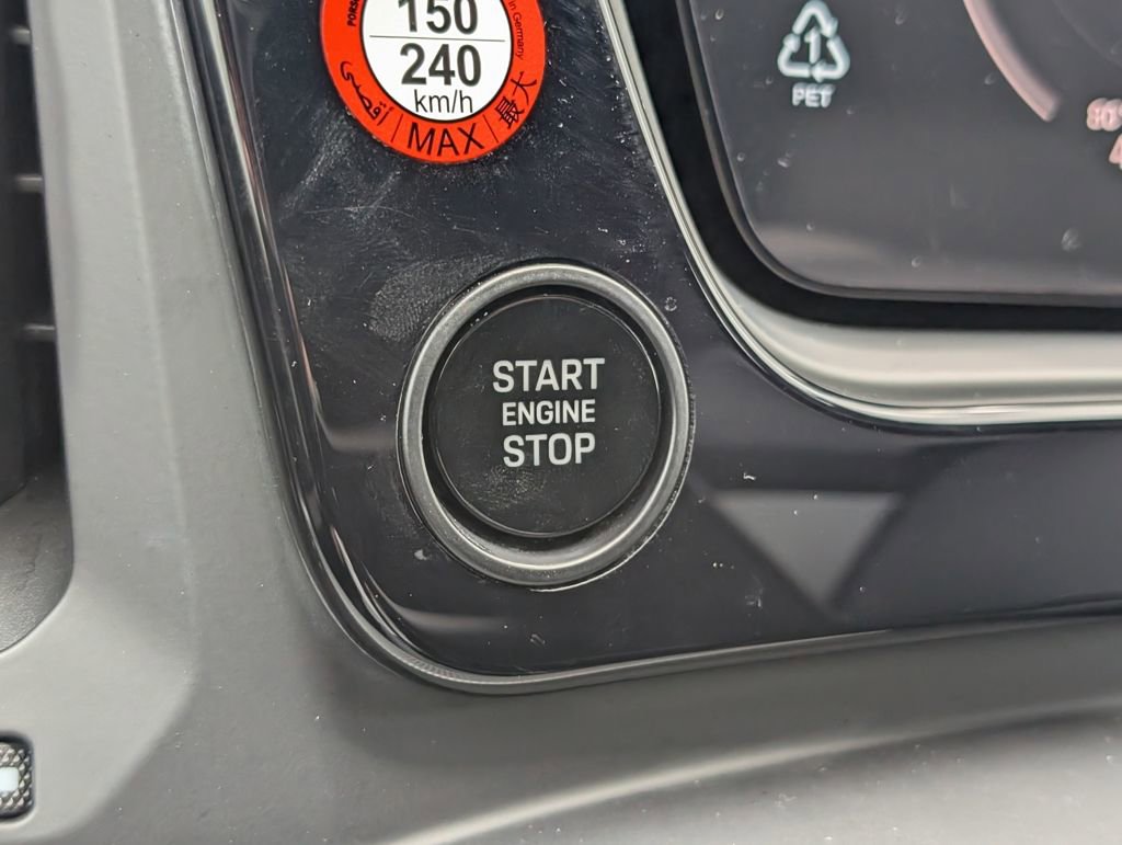 Certified 2025 Porsche Cayenne Coupe image 19