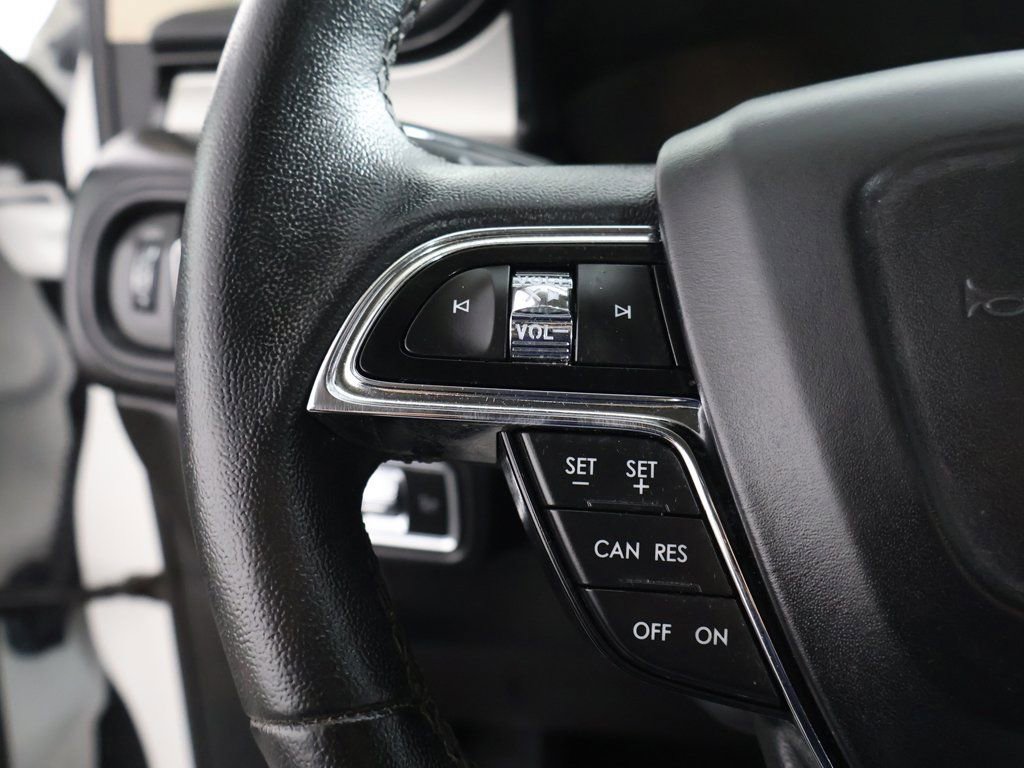 Used 2022 Lincoln Nautilus AWD image 41