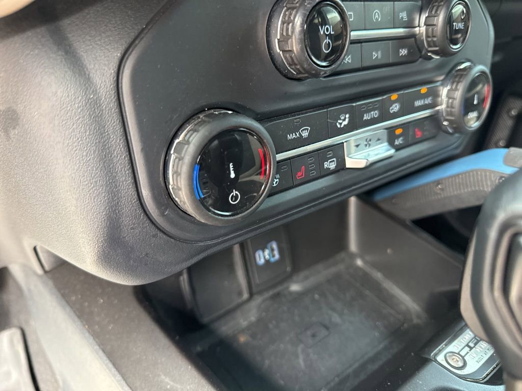 Used 2022 Ford Bronco Wildtrak image 27