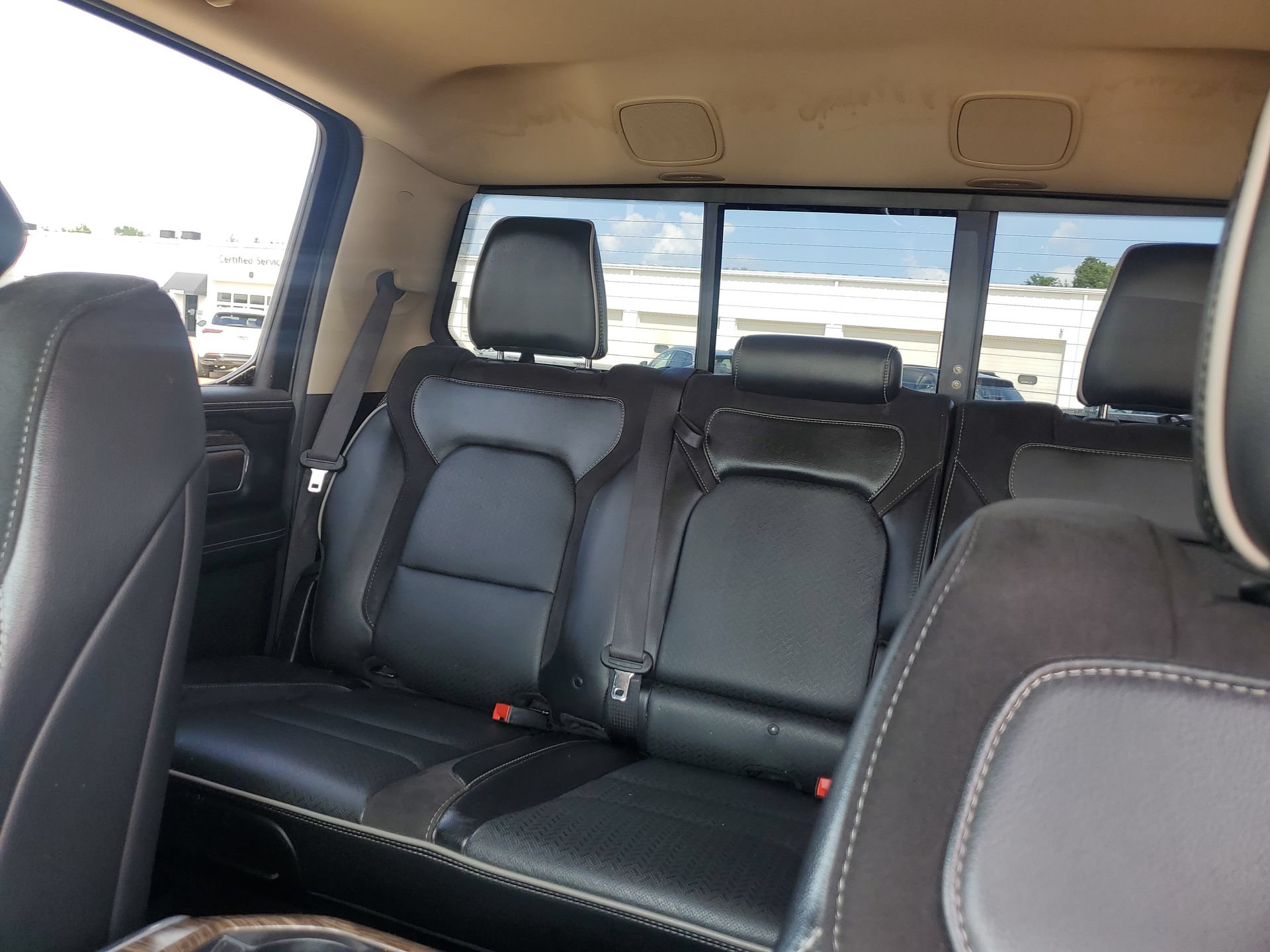 Used 2020 RAM 1500 Laramie AWD/4WD image 28