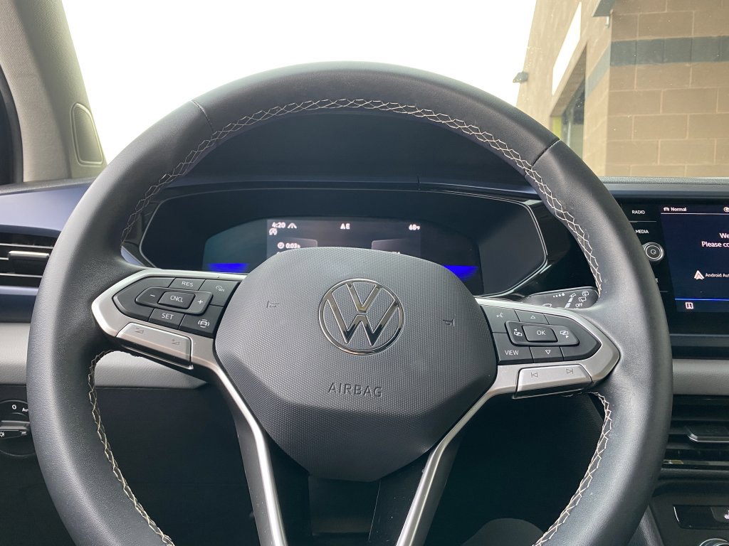 Used 2022 Volkswagen Taos SE w/ Panoramic Sunroof Package image 28