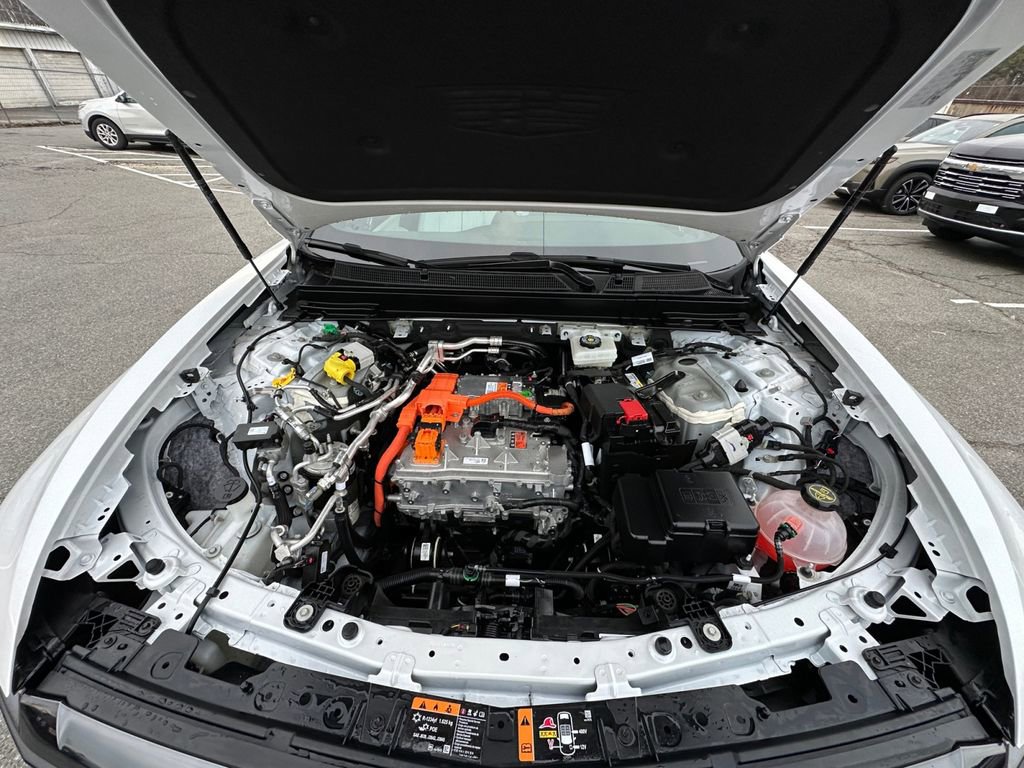 Used 2025 Cadillac Lyriq Sport image 24